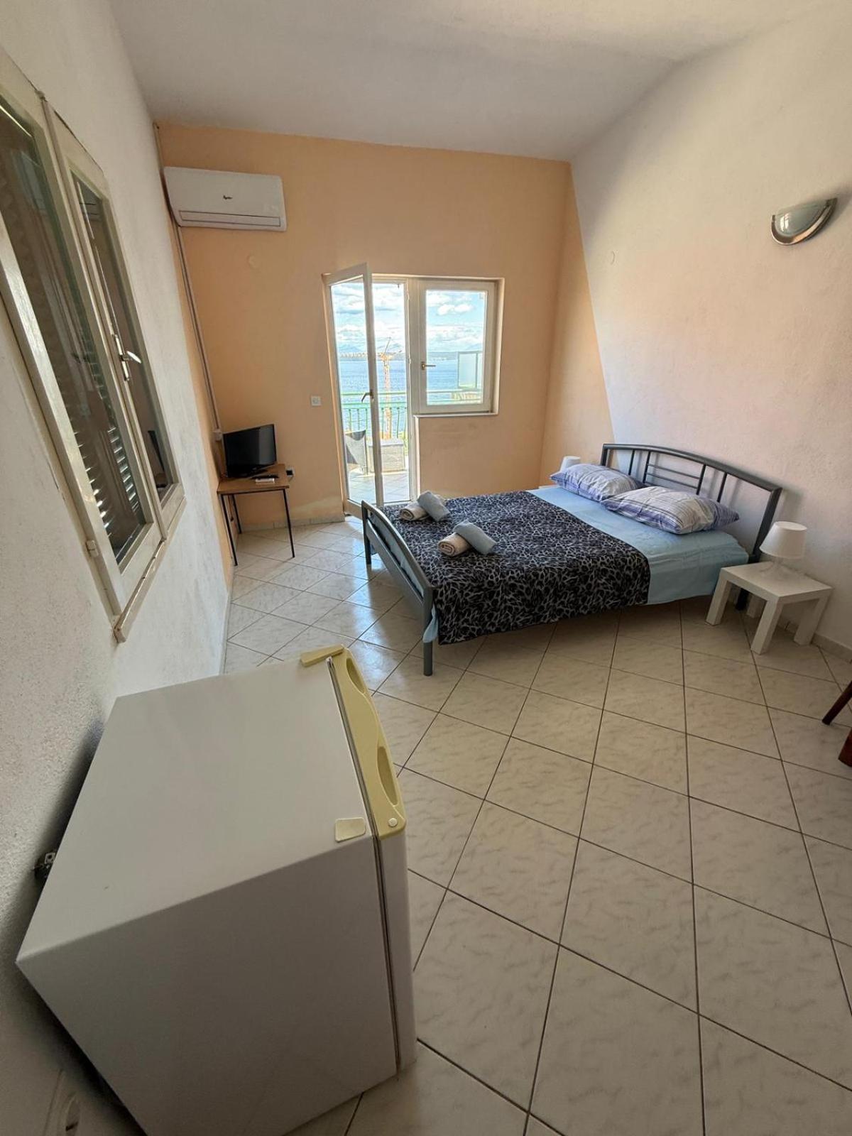 Apartments Laguna Stomorska Rom bilde
